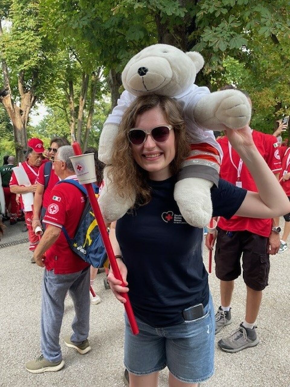 Frau mit Teddy