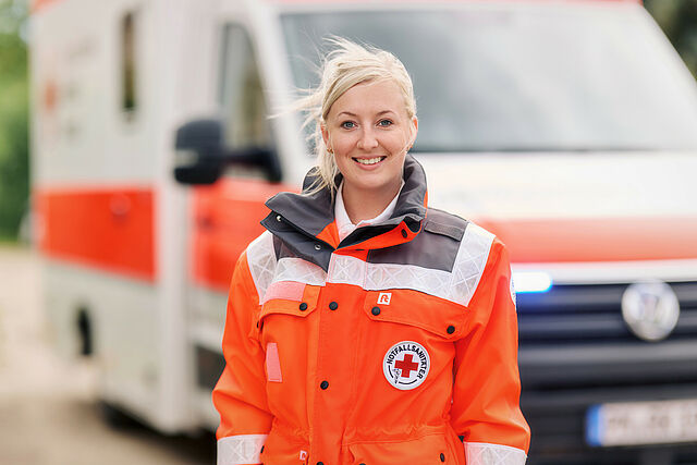Porträt Rettungssanitäterin vom DRK